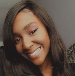 Meet your Posher, Eboni